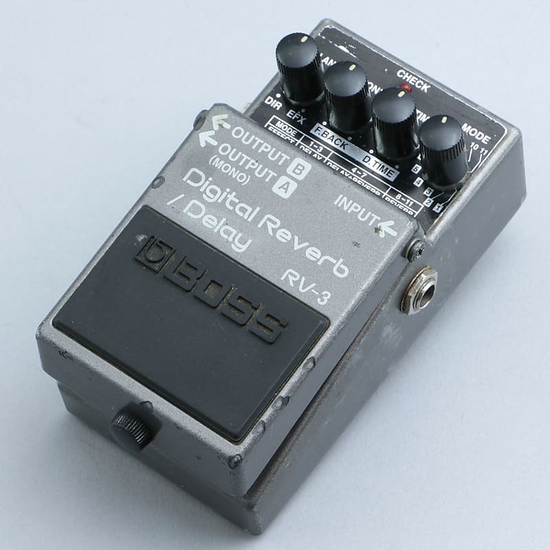 Boss RV-3 Digital Reverb / Delay Guitar Effects Pedal P-23252