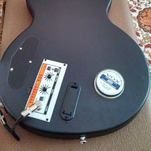 Epiphone Les Paul Special  Worn Black with built-in amp and speaker - Must See! image 5