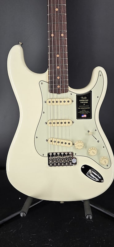 Fender American Vintage II '61 Stratocaster | Reverb