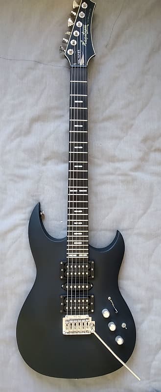 【激レア・入手困難】　Hagstrom ultra Lux XL-2P Hagstrom XL-2 Ultralux | Reverb Canada