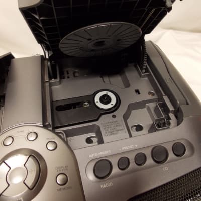 Sony CFD-G55 Boombox Silver/Gray image 7