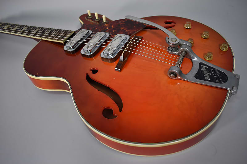 1960s Silvertone Vintage 1454 Sunburst 3 Pickup Bigsby | Reverb