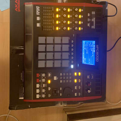 Akai MPC5000 Fully UPGRADED 192RAM+ CD/DVD + HD+ OS 2 + ORIGINAL BOX & MANUAL excellent conditions beautiful custom red sides image 15