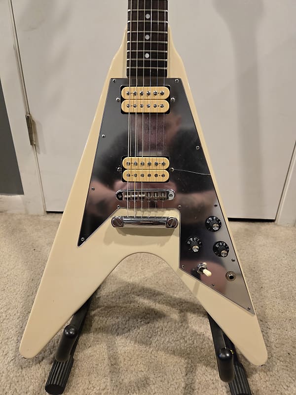 Fresher Flying V c 1980's - Polaris white original vintage