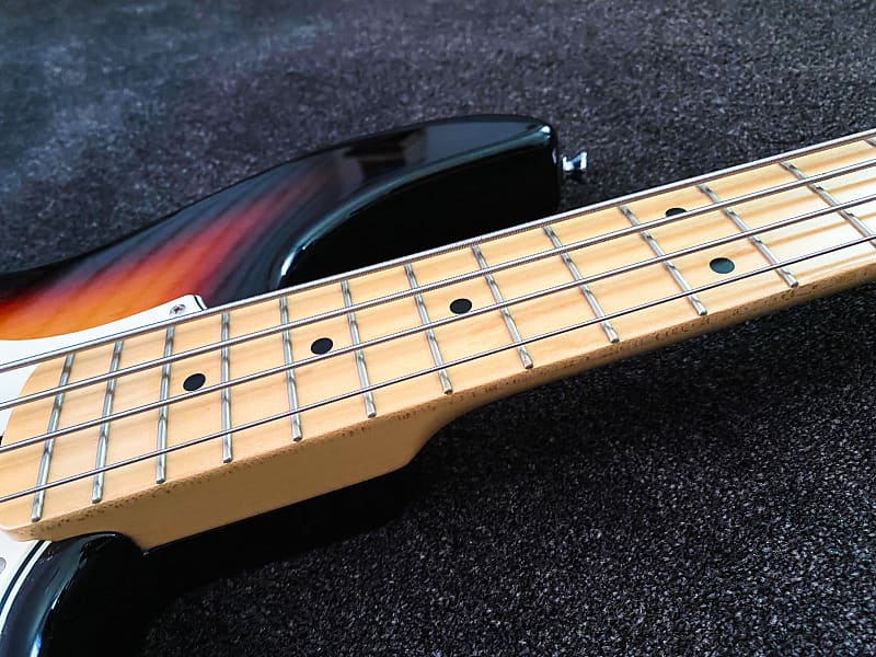 ESP Amaze-ALR 3-Tone Sunburst Jazz Bass - Sado Custom Shop - EXCELLENT  condition + ESP gig bag