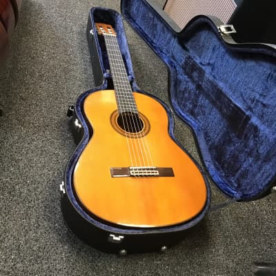 Yamaha G-231 ii classical guitar made in Taiwan 1980s In Excellent condition for sale