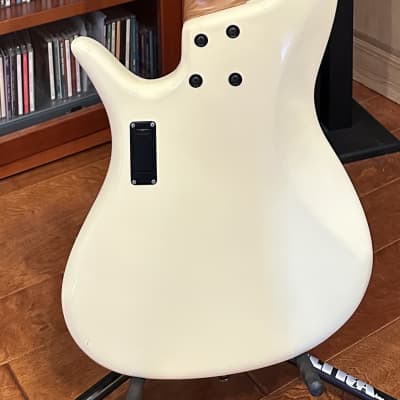 F Bass VF5-PJ 2020 - Olympic White 2020 NAMM Bass image 6