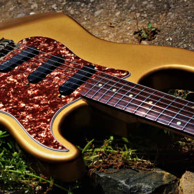 Wallace Stratocaster 1999 Shoreline Gold Metallic. Handmade by David Wallace of Nashville. All Tone. image 7