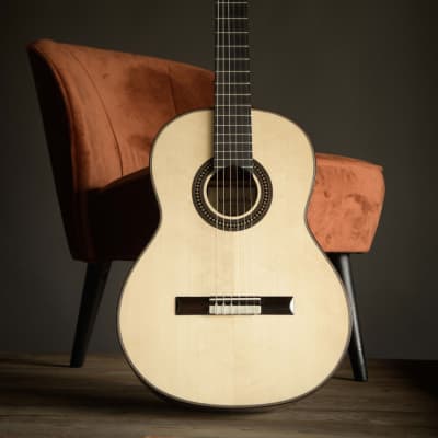 New!Maravilla M70-SP | All solid Classical concert guitar | spruce top | Incl. Styrofoam case 2024 for sale