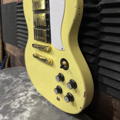 Clone Sg Style Electric Guitar 2022 - Cream Yellow Relic image 4