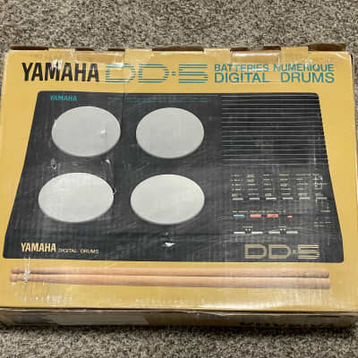 1989 Yamaha DD-5 Digital Drums Rhythm / Drum Machine + Original Box + Manual + Sticks + Adapter