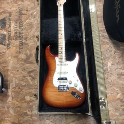 Fender Player Stratocaster (MiM) 2022 - Sienna Sunburst image 1