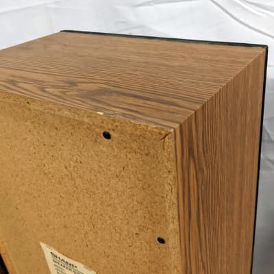 Vintage Pair of Sharp CP-2700P Floor Speakers - 25 Watts - Woodgrain image 12