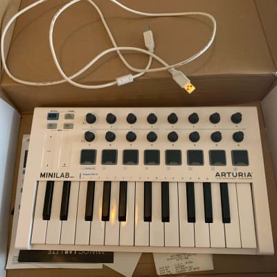 Arturia MiniLab MkII 25-Key MIDI Controller | Reverb