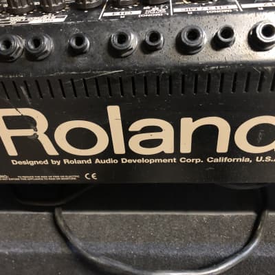 Roland KC-500 4-Channel 150-Watt 1x15