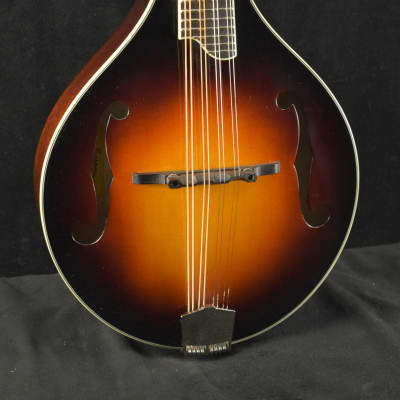 Mint Eastman MD505-CS A-Style F-Hole Mandolin Classic Sunburst for sale