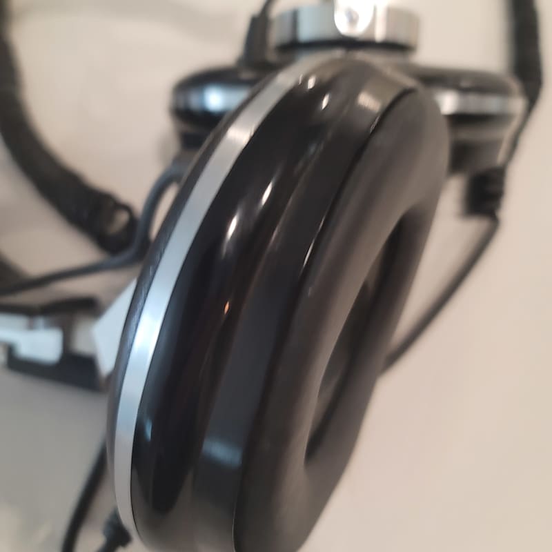 Pioneer monitor 10 online headphones