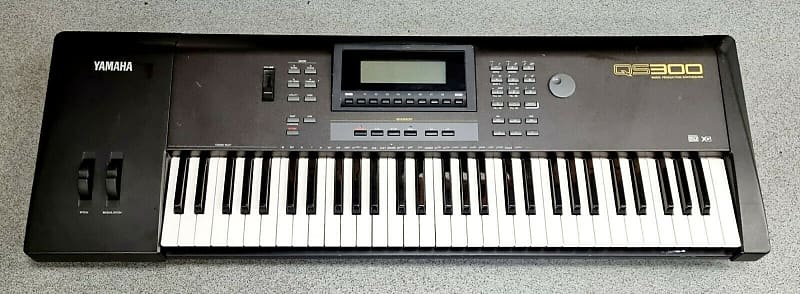 Yamaha QS300 Music Production Synthesizer image 1