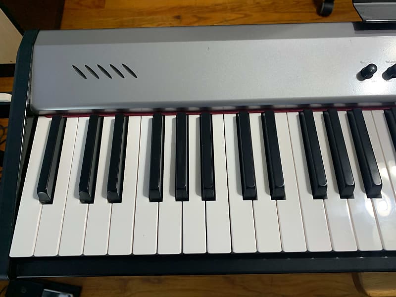 ク*ト様 Roland FP-2 電子ピアノ 88鍵 シルバー Roland FP-2 Silver-88 Keys | Reverb