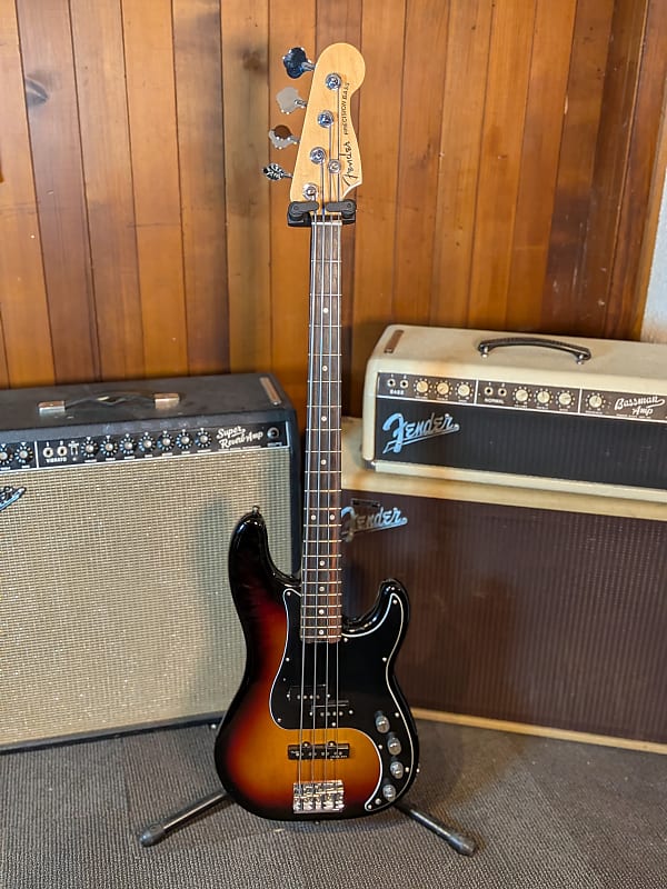 Fender American Elite Precision Bass | Reverb Canada