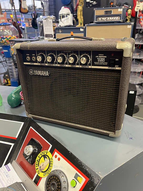 YAMAHA J-15 ベース用アンプ YAMAHA J-15 (1) : 長田(猫舌)のblog