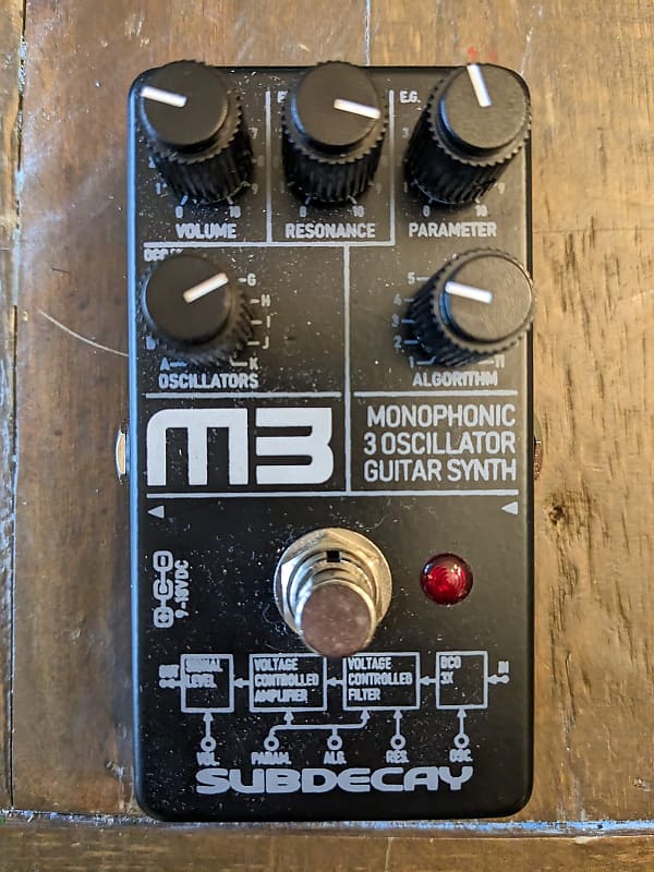 Subdecay M3 Monophonic Oscillator Guitar Synthesizer