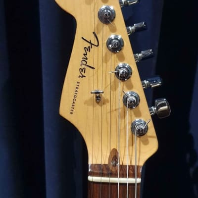 Fender Deluxe Stratocaster 2004 - Gloss Cherry Sunburst image 8