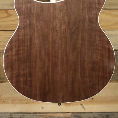 Rickenbacker 360 Electric Guitar Walnut w/ Case Special Sale Price Until 3-31-25 image 3