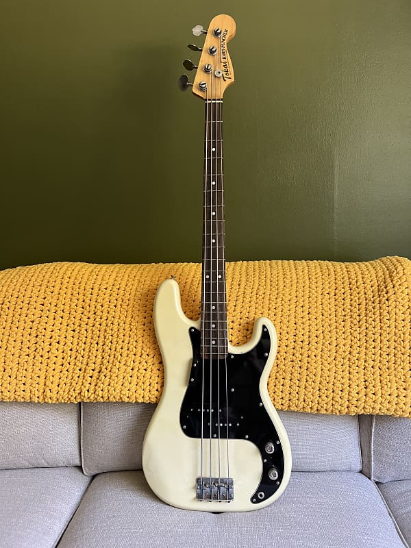 1980s Tokai Hard Puncher PB40 Olympic White Bass | Reverb