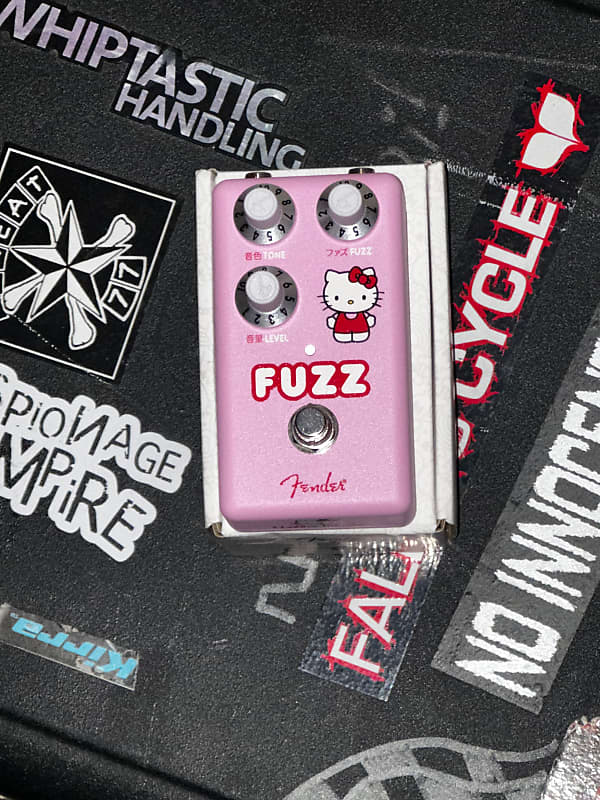 Fender Hello Kitty Fuzz