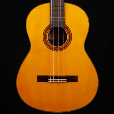 Yamaha CG162S Classical Guitar, Spruce Top image 3