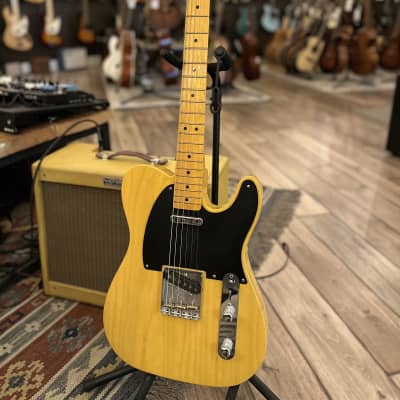 Fender American Vintage '52 Telecaster Butterscotch Blonde 2010 - 2017