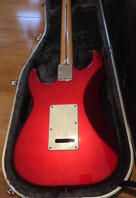 Fender Stratocaster Japan FujiGen 84/87 Candy Apple Red Fender Stratocaster Japan FujiGen 84/87 Candy Apple Red