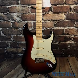 B-Stock Fender American Deluxe Strat Plus Mystic 3 Color Sunburst image 12