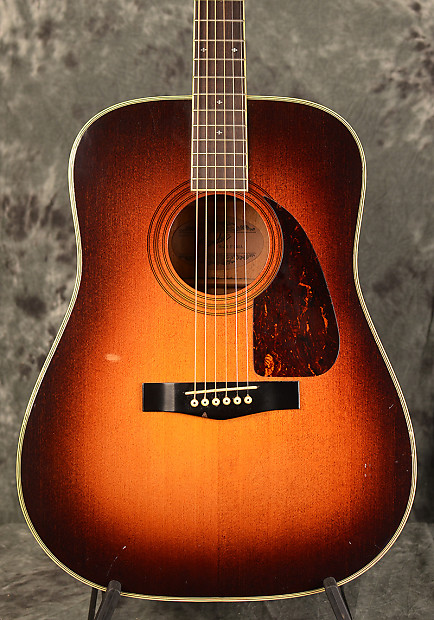 Fender f240a top