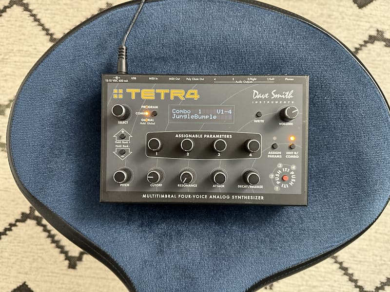 Dave Smith Instruments Tetra Desktop 4-Voice Polyphonic Synthesizer 2009 -  2016 - Black | Reverb Deutschland