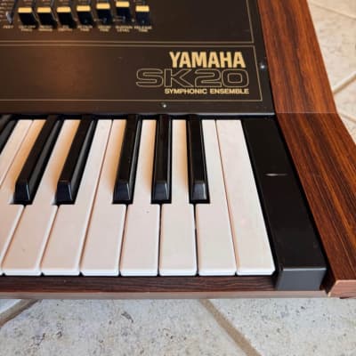 Yamaha SK-20 Symphonic Ensemble Synthesizer 1979 - 1980 - Black