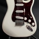 Squier Classic Vibe 70's Stratocaster Electric Guitar Olympic White Finish