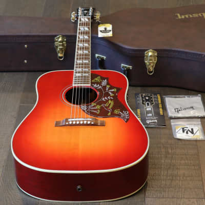 2010 Gibson Hummingbird Acoustic Electric Guitar Heritage Cherry 