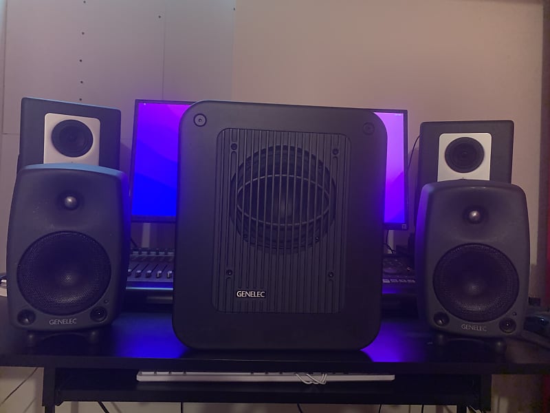 Genelec 8030a + 7040a subwoofer 2010’s - Grey | Reverb