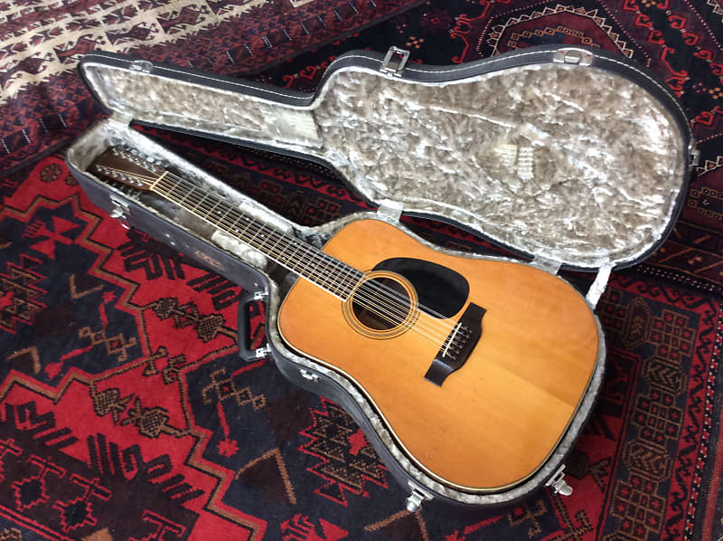 ギター S,yairil YD-302 Acoustic Guitars S. Yairi YD 302 70s Solid Spruce Top with