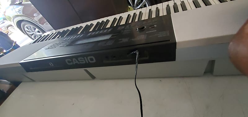 Casio WK-220 Keyboard | Reverb Canada