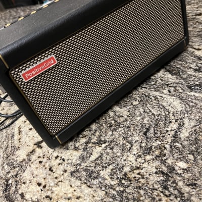Positive Grid Spark 40 40-Watt 2x4" Modeling Guitar Combo 2020 - Present - Black image 2