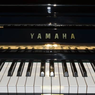 Yamaha U1 glossy / black Huge piano liquidation upright piano image 2