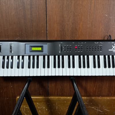 Korg X5 MUSIC SYNTHESIZER AI² SYNTHE w/ box power supply New internal battery!