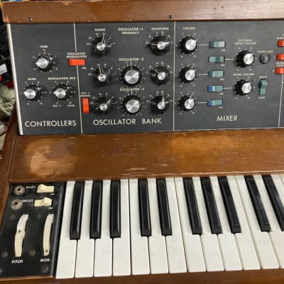 Vintage - Moog Minimoog Model D - Monophonic Synthesizer 1972 - SERVICED image 3