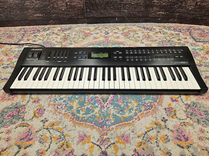 Alesis QS6.1 Synthesizer (Cleveland, OH) Reverb