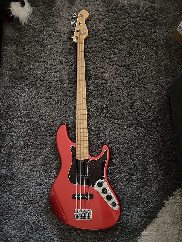 Fender American Deluxe Jazz Bass Guitar 2001 - Crimson Red image 1