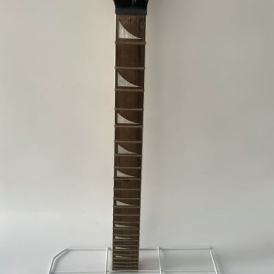 24 Frets Electric Guitar Maple Neck and Rosewood Fingerboard image 6
