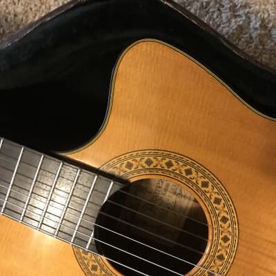 Alvarez Yairi CY128CE Classical Acoustic-Electric Guitar in mint condition with original hard case image 8